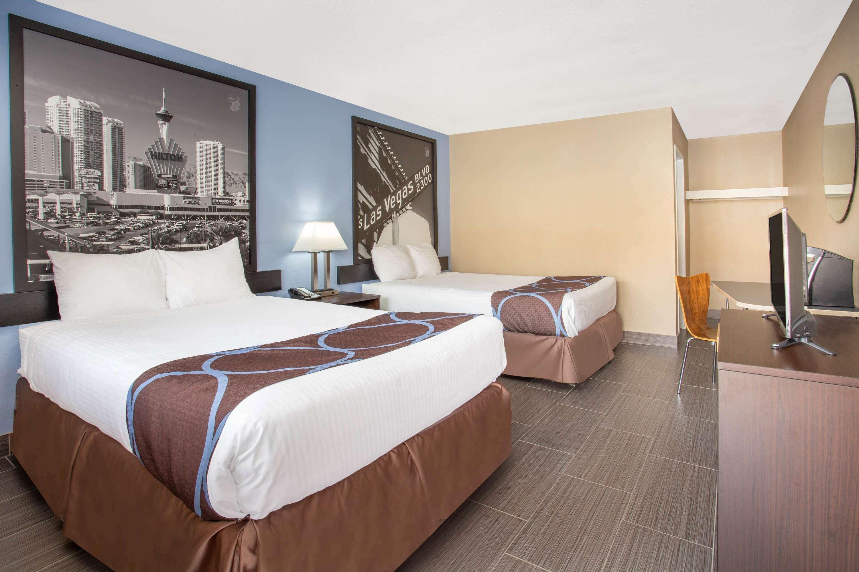 Super 8 By Wyndham Las Vegas Nellis Afb Area Zewnętrze zdjęcie