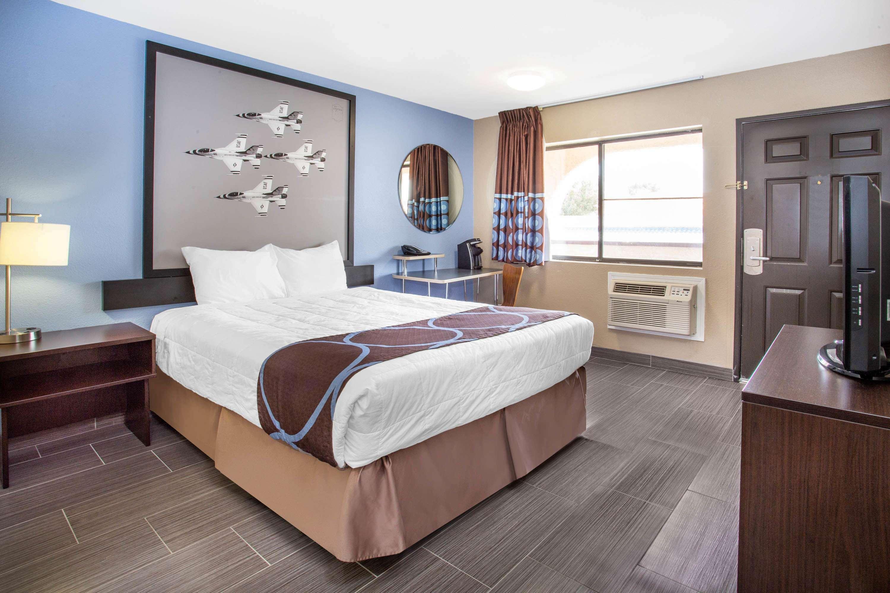 Super 8 By Wyndham Las Vegas Nellis Afb Area Zewnętrze zdjęcie